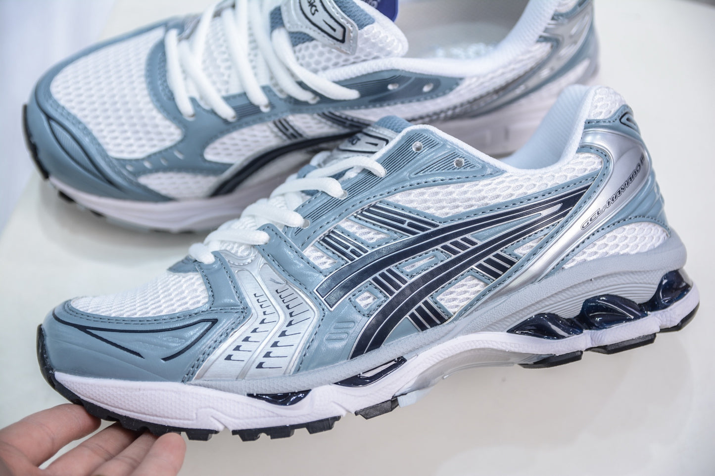 Asics GEL Kayano